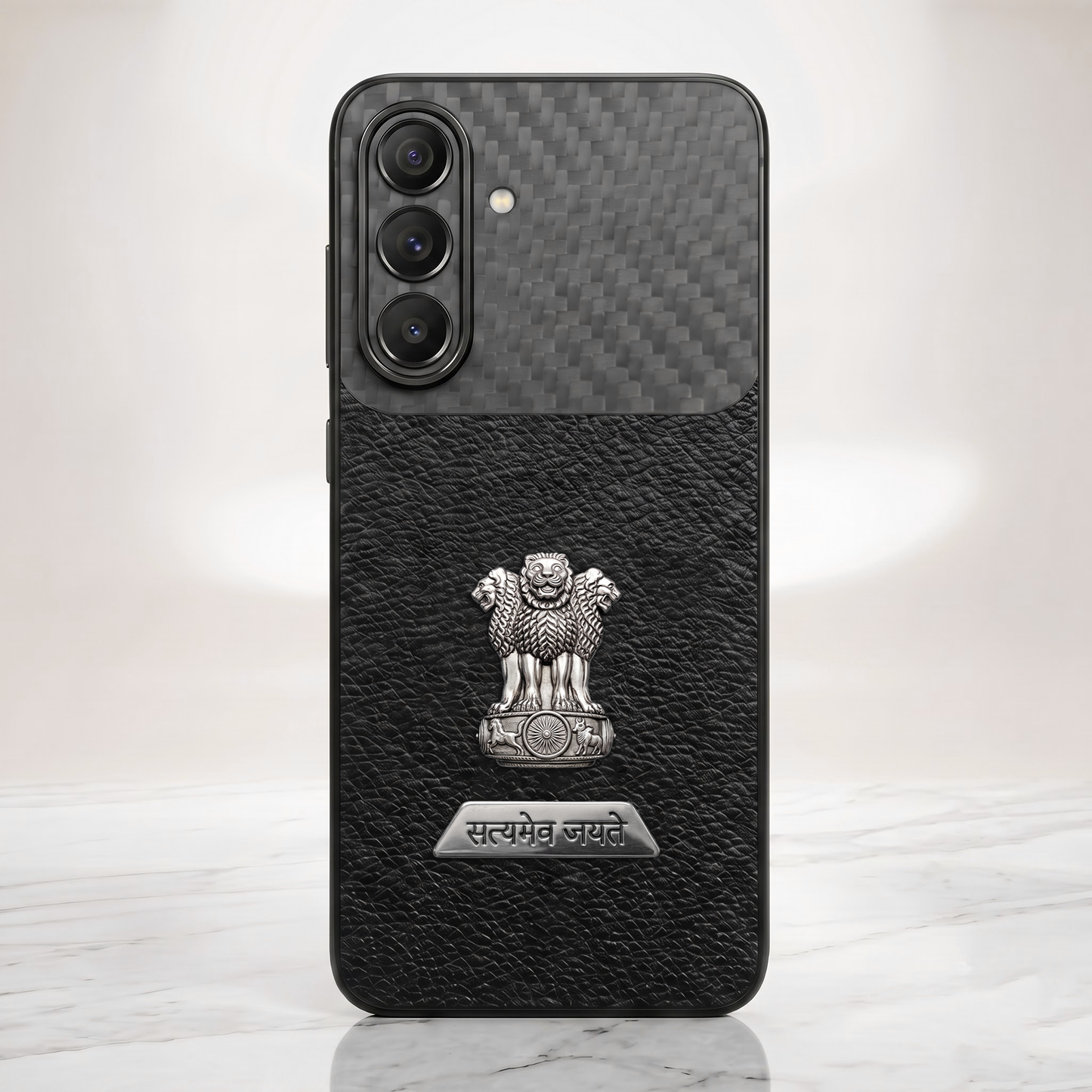 Samsung Galaxy A37 5G Satyamev Jayate 2-in-1 Emblem Carbon Fiber Leather Phone Case
